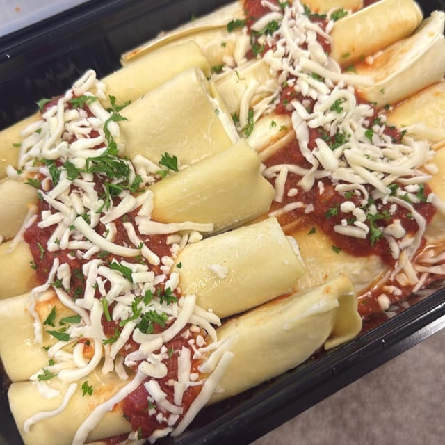 Family Size Manicotti with Marinara Sauce..