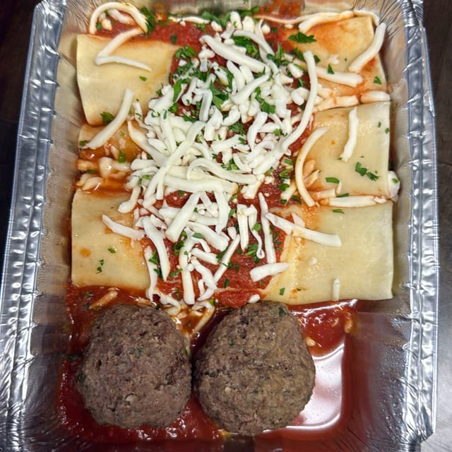 3 Piece Manicotti with 2 Meatballs and Marinara Sauce..