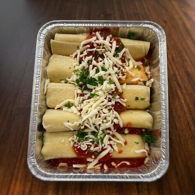 5 Piece Manicotti with Marinara Sauce..