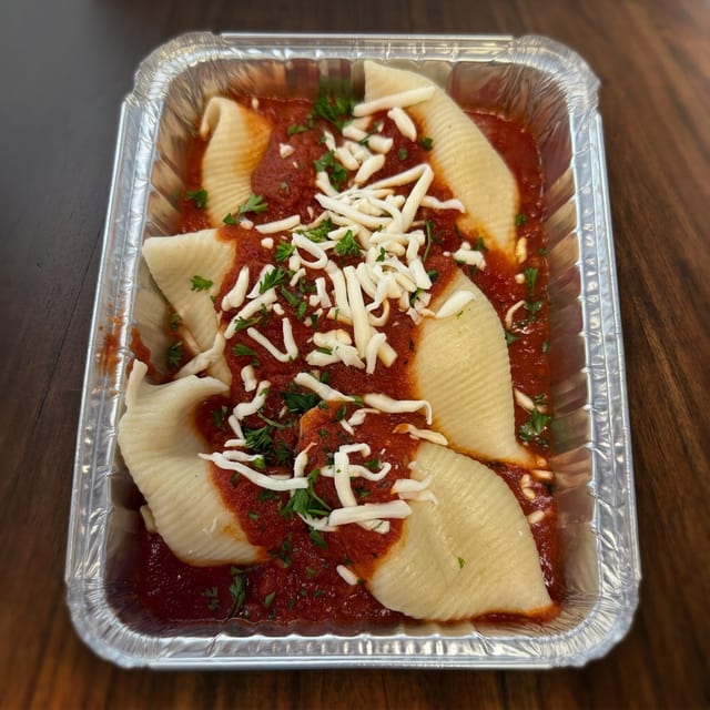 6 Piece Stuffed Shells with Marinara Sauce..